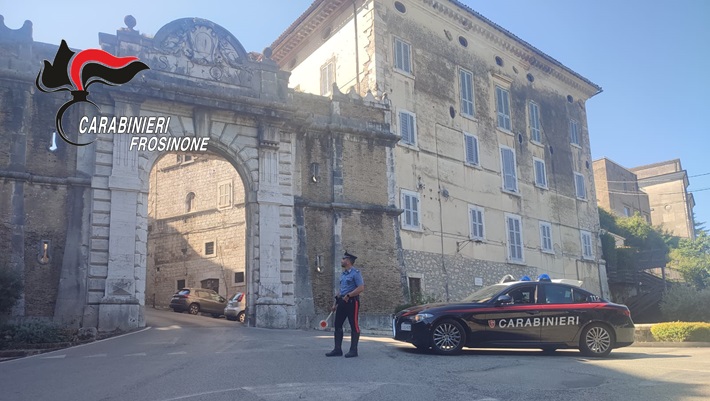 Giovane denunciato per violazione del Daspo urbano ad Alatri