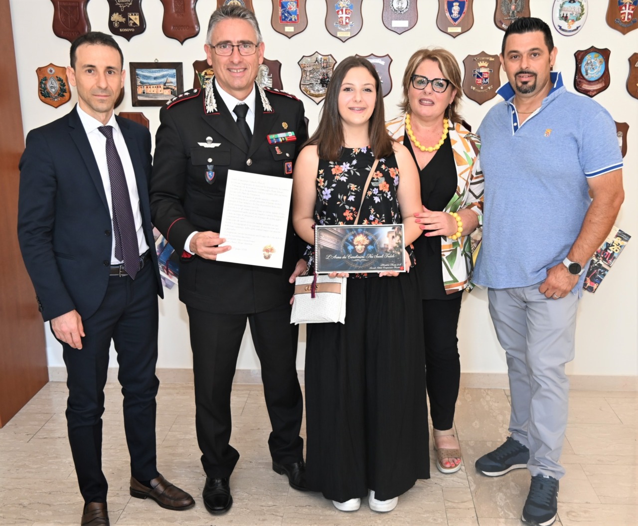 Noemi celebra l’Arma dei Carabinieri con una tesina speciale