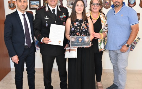 Noemi celebra l’Arma dei Carabinieri con una tesina speciale