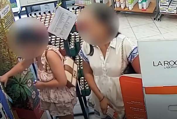 Furto alla farmacia del sindaco: due ladre immortalate