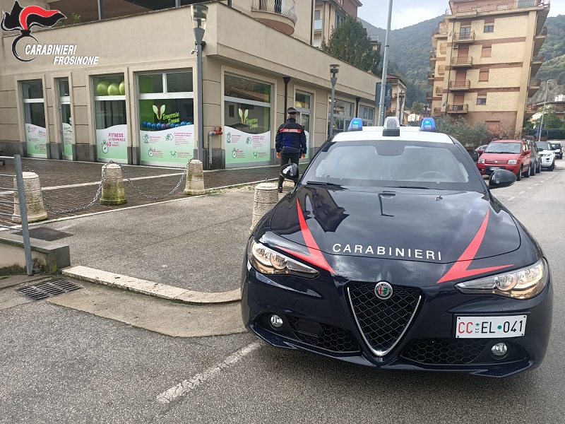 Cassino, viola il divieto e fugge: arrestato un 30enne