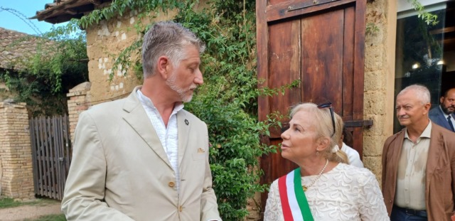 Il ministro Giuli in visita alla Certosa di Trisulti