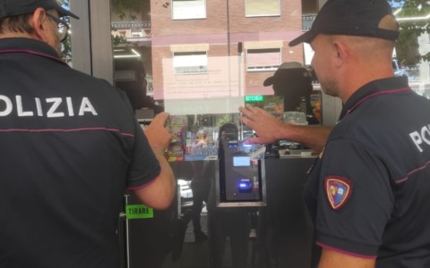 Chiusura di 20 giorni per un locale a Frosinone dopo controlli