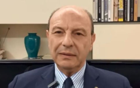 Bufala sull’arresto di Mastrangeli: il sindaco denuncia