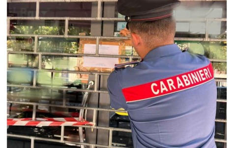 Ferentino, armi e droga: il bar chiuso per 30 giorni