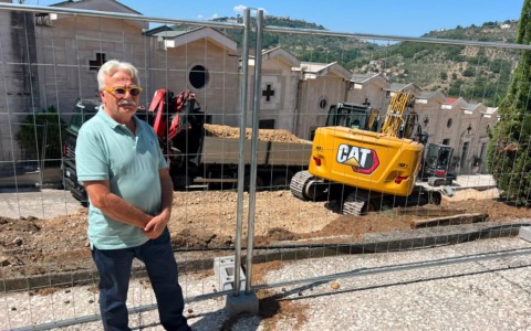Nuovi loculi, sopralluogo del Commissario al cimitero
