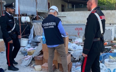 Esperia, due lavoratori in nero: cantiere sospeso