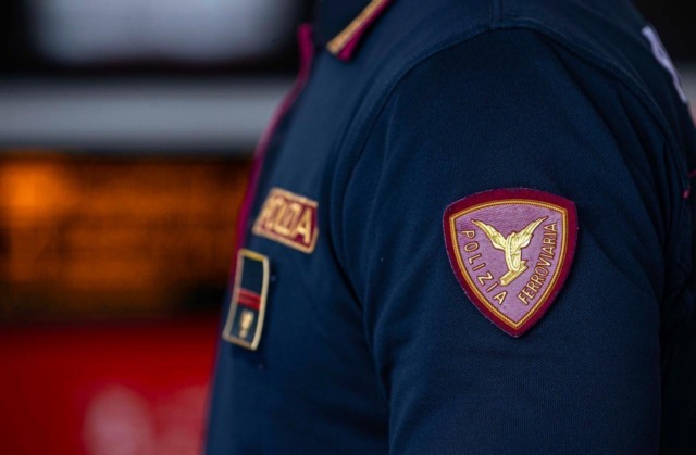 Rifiuti davanti alla stazione di Sgurgola: area sequestrata