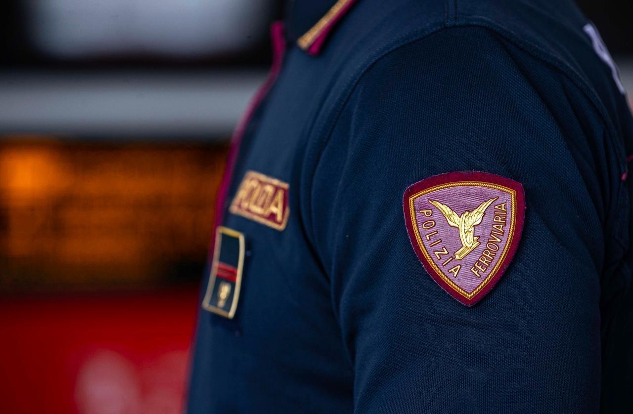 Rifiuti davanti alla stazione di Sgurgola: area sequestrata