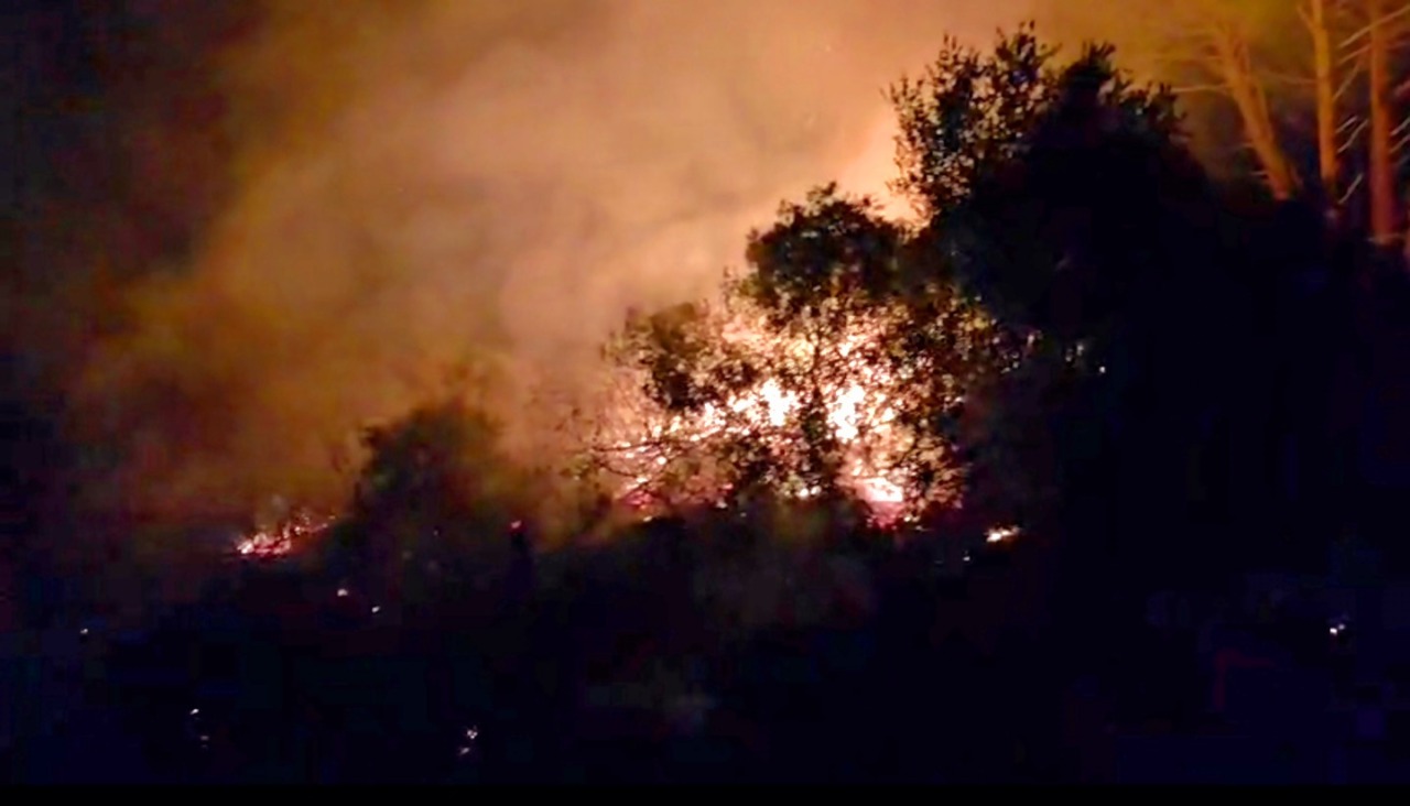 Incendio a Fraioli, chiusa la provinciale 196