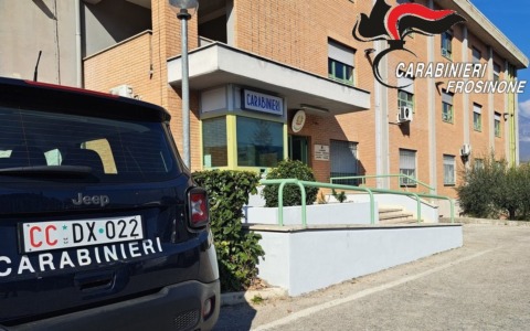 Finti carabinieri e falsi nipoti: due denunciati