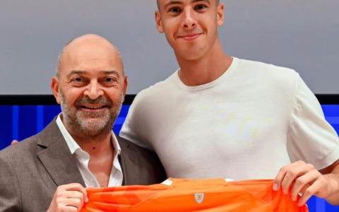 Palmisani prolunga col Frosinone: contratto fino al 2031