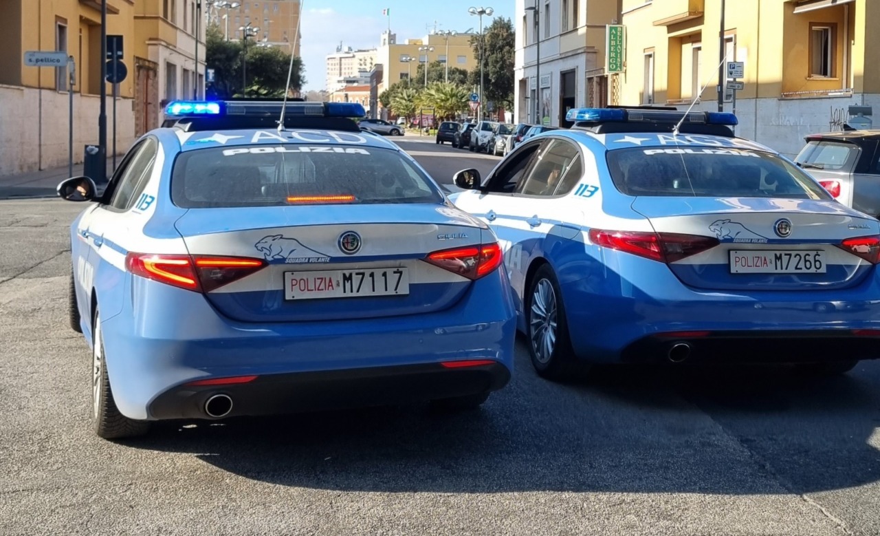 Accoltellato e colpito col guinzaglio: due misure